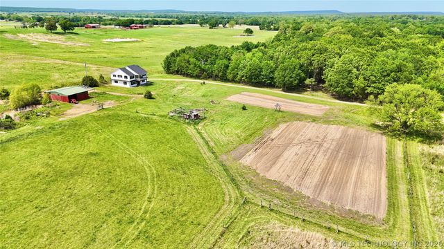 610 SW 7th Road, Stigler, OK 74462