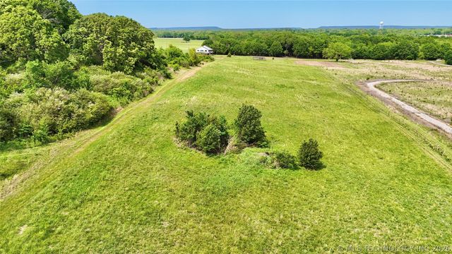 610 SW 7th Road, Stigler, OK 74462