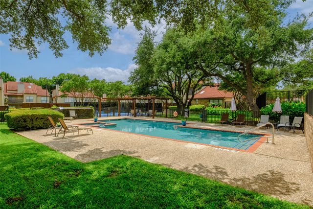 4130 Proton Drive 47B, Addison, TX 75001