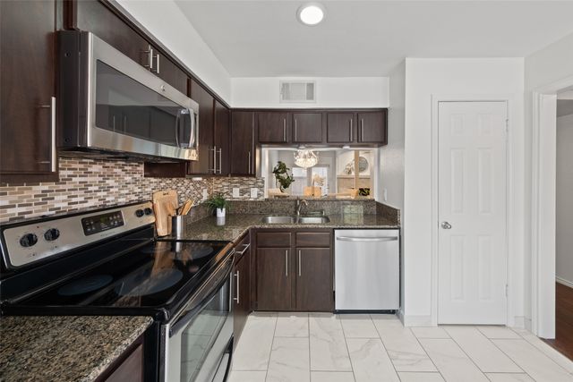 4130 Proton Drive 47B, Addison, TX 75001