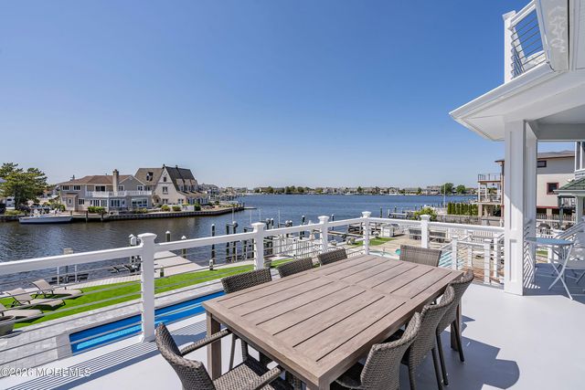 2202 Bay Boulevard, Lavallette, NJ 08735