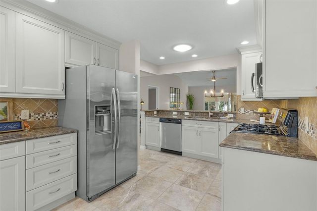 634 ALLENWOOD LOOP, The Villages, FL 32162