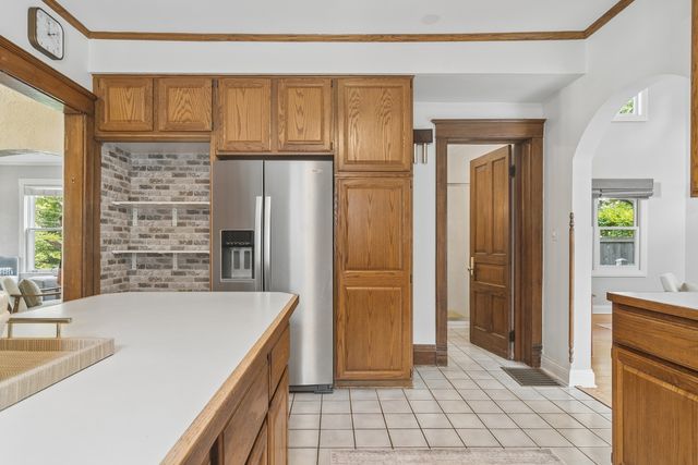 135 W Russell Street, Barrington, IL 60010