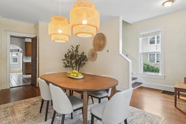 135 W Russell Street, Barrington, IL 60010