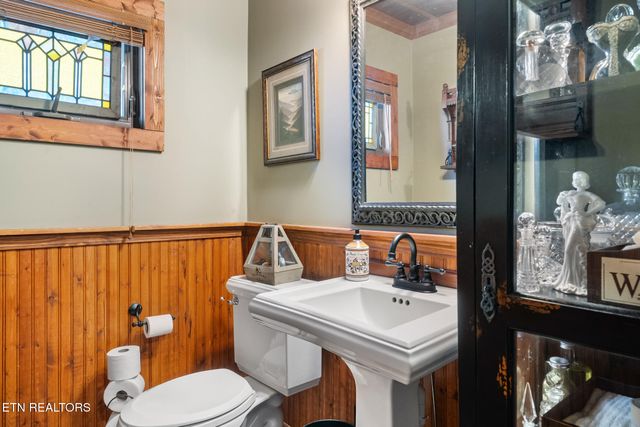 2825 Top Rd, Sevierville, TN 37876