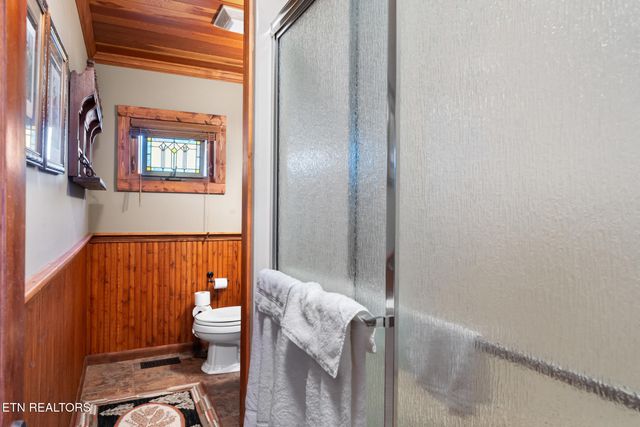 2825 Top Rd, Sevierville, TN 37876