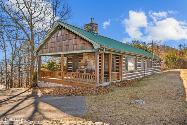 2825 Top Rd, Sevierville, TN 37876