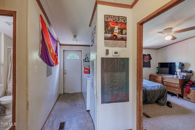 1005 Antioch Road, Johnson City, TN 37604