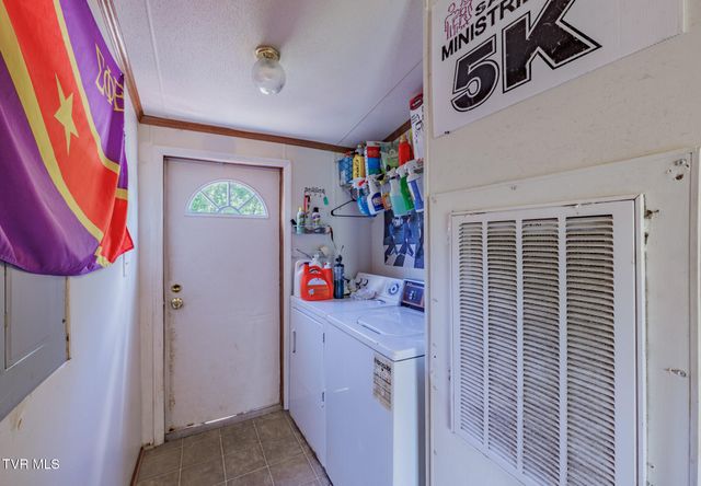 1005 Antioch Road, Johnson City, TN 37604