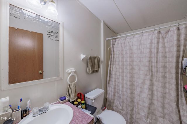 1005 Antioch Road, Johnson City, TN 37604