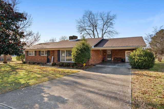 705 Dow Dr, Shelbyville, TN 37160