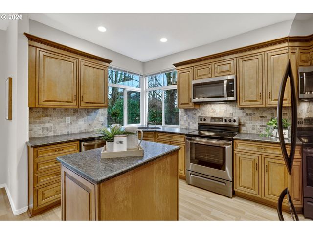 3619 Se 181ST Ave, Vancouver, WA 98683