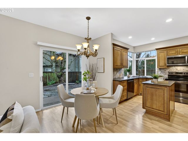 3619 Se 181ST Ave, Vancouver, WA 98683