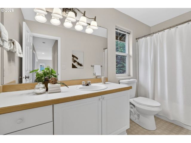 3619 Se 181ST Ave, Vancouver, WA 98683