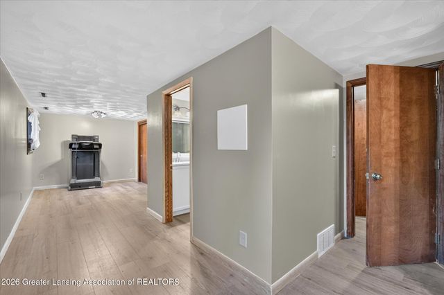 4561 Sandstone Drive, Williamston, MI 48895