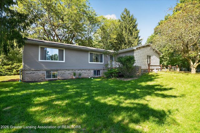 4561 Sandstone Drive, Williamston, MI 48895
