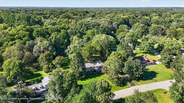 4561 Sandstone Drive, Williamston, MI 48895
