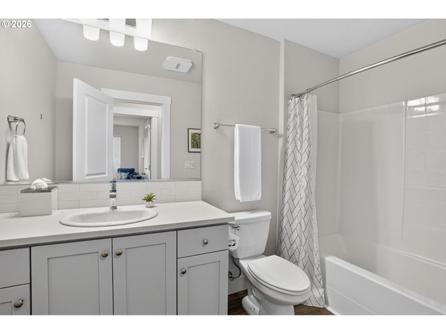 16618 Sw TOWNSVILLE St, Tigard, OR 97224