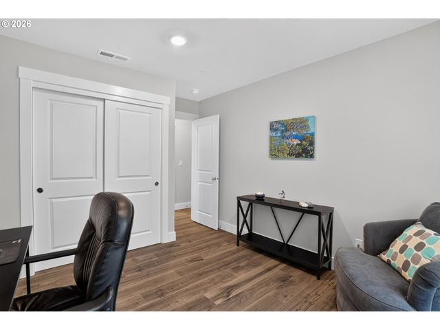 16618 Sw TOWNSVILLE St, Tigard, OR 97224