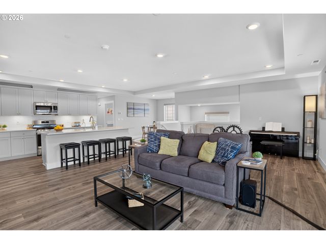 16618 Sw TOWNSVILLE St, Tigard, OR 97224