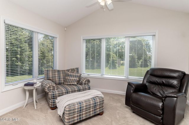 5836 Walnut Springs Boulevard, Sylvania, OH 43560