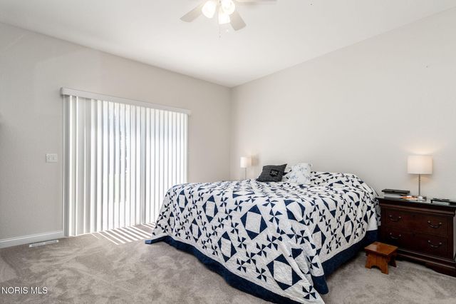 5836 Walnut Springs Boulevard, Sylvania, OH 43560