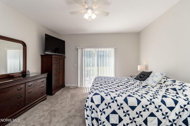 5836 Walnut Springs Boulevard, Sylvania, OH 43560