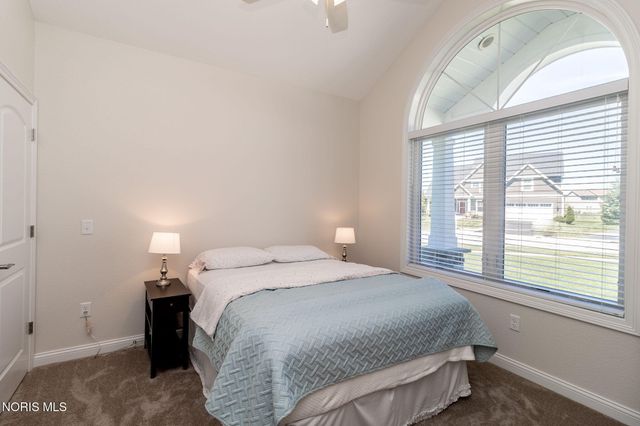 5836 Walnut Springs Boulevard, Sylvania, OH 43560