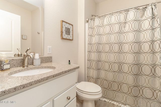 5836 Walnut Springs Boulevard, Sylvania, OH 43560