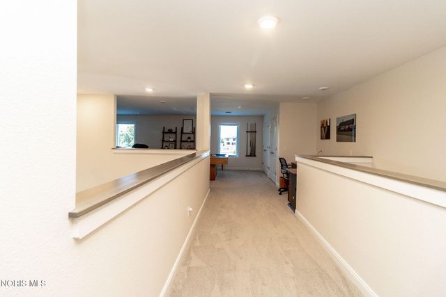 5836 Walnut Springs Boulevard, Sylvania, OH 43560