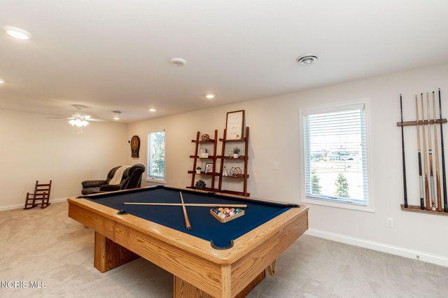 5836 Walnut Springs Boulevard, Sylvania, OH 43560