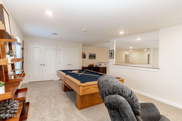 5836 Walnut Springs Boulevard, Sylvania, OH 43560
