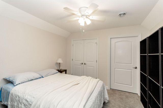 5836 Walnut Springs Boulevard, Sylvania, OH 43560