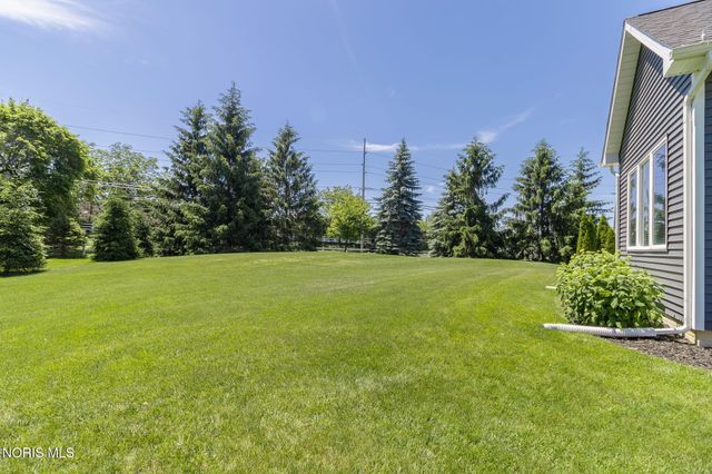5836 Walnut Springs Boulevard, Sylvania, OH 43560