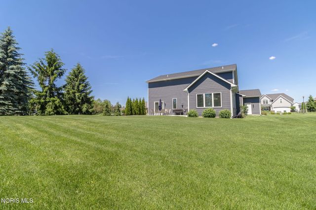 5836 Walnut Springs Boulevard, Sylvania, OH 43560