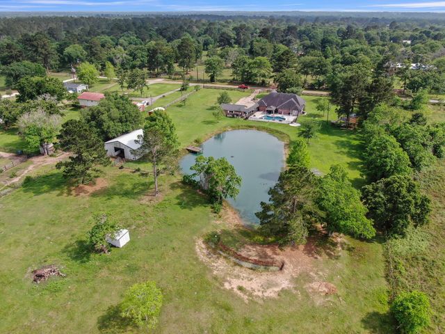 251 Petty Road, Waller, TX 77484
