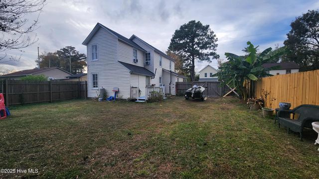 704 Grady Street, Elizabeth City, NC 27909