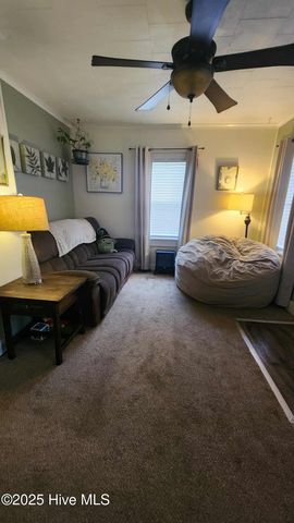 704 Grady Street, Elizabeth City, NC 27909