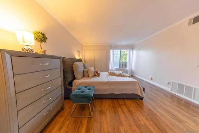 7245 Navajo D170, San Diego, CA 92119