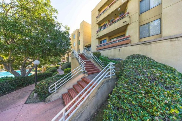 7245 Navajo D170, San Diego, CA 92119