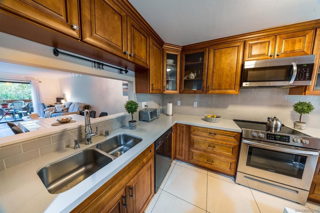 7245 Navajo D170, San Diego, CA 92119