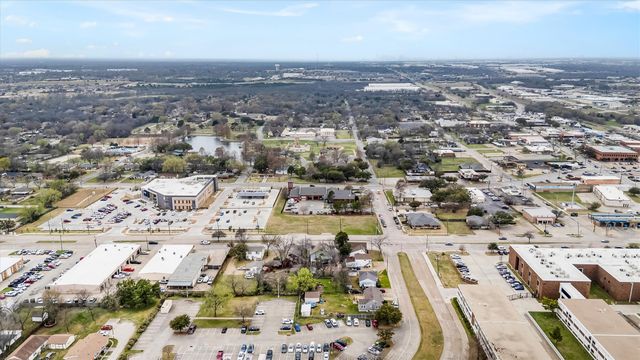 406 S Bryan Belt Line, Mesquite, TX 75149