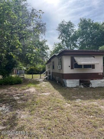 212 DAWN Avenue, Interlachen, FL 32148