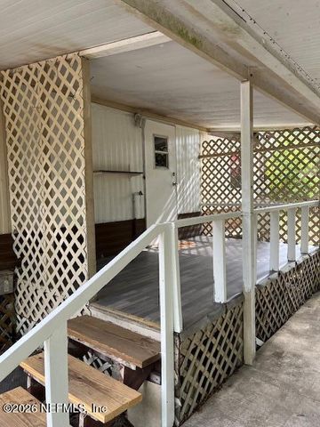 212 DAWN Avenue, Interlachen, FL 32148