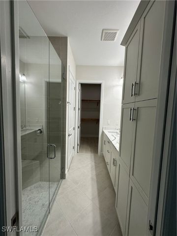 7255 Saona CT, Naples, FL 34113