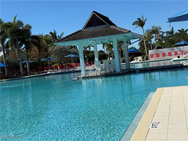 7255 Saona CT, Naples, FL 34113