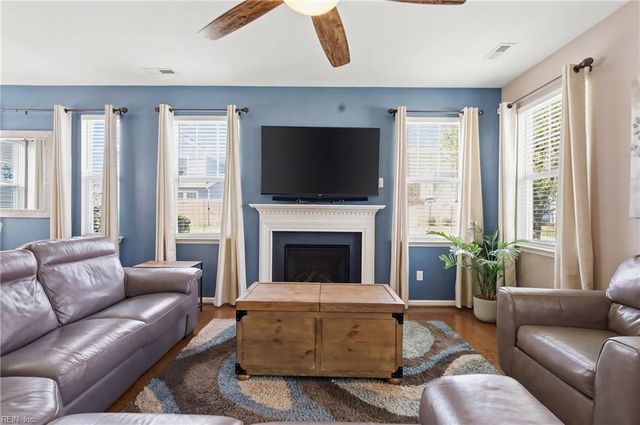 943 Vineyard Pl Unit A, Suffolk, VA 23435