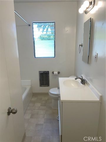 630 San Vicente E, Santa Monica, CA 90402