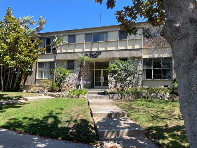 630 San Vicente E, Santa Monica, CA 90402