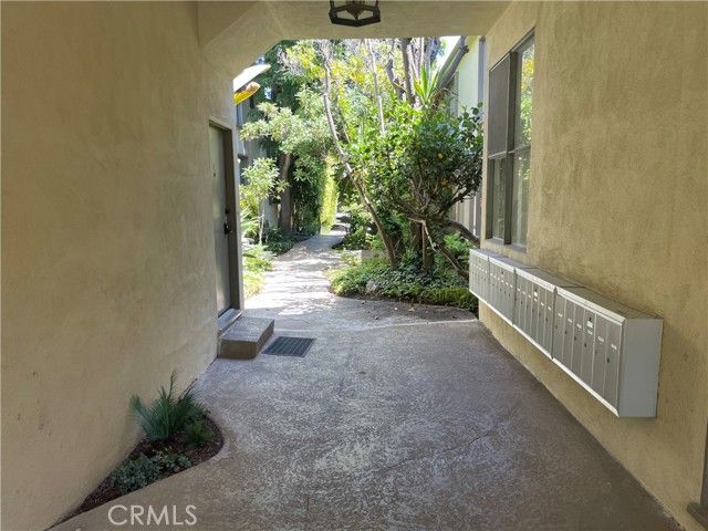 630 San Vicente E, Santa Monica, CA 90402
